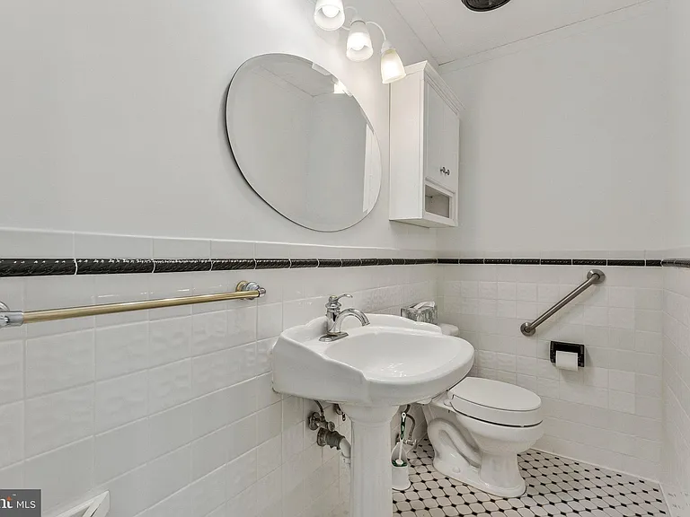 12805 Melvue Ct — Photo 22
