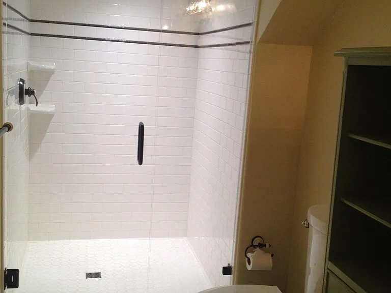 456 Arrington Ave — Photo 3