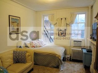 136 E 28th St, Brooklyn, NY 11226