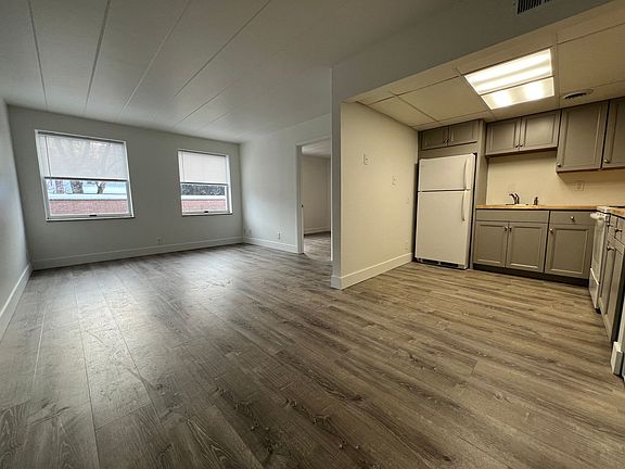 3rd image of 20 Thomas St #5B