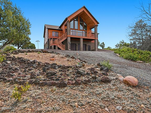 3rd image of 1561 S Canyon Ridge Trl