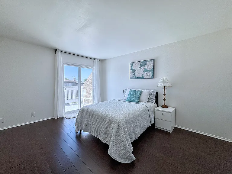 1671 E Kingsley Ave #B — Photo 21