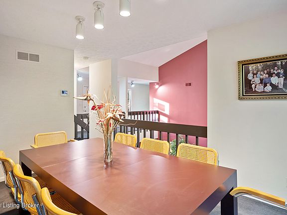 5th image of 1513 Thackeray Dr