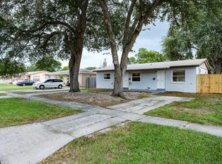 573 73rd Ave N, Saint Petersburg, FL 33702