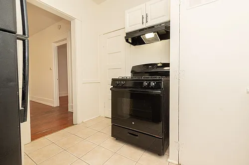 Charming 1-Bed/1-Bath Unit One Block From The Heart Of Barrio Logan! $1000 Deposit! Photo 1 Charming 1-Bed/1-Bath Unit One Block From The Heart Of Barrio Logan! $1000 Deposit! Photo 1