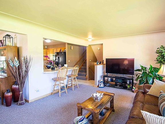 4th image of 442 Richards Dr