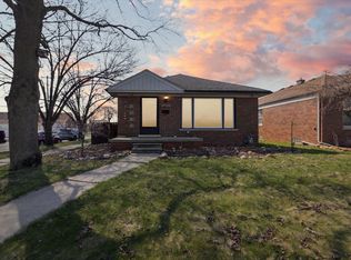 9732 Rosedale Blvd, Allen Park, MI 48101