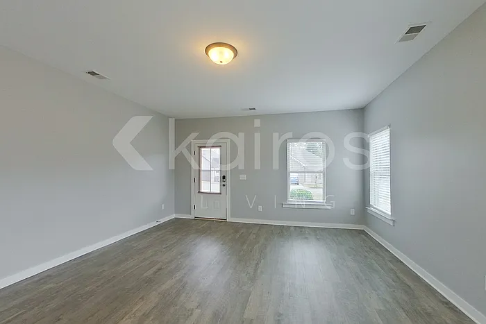 4 bed, 2.0 bath, 1640 sqft, $1,625 — Photo 3