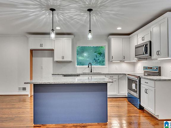 5th image of 1218 W Forest Dr