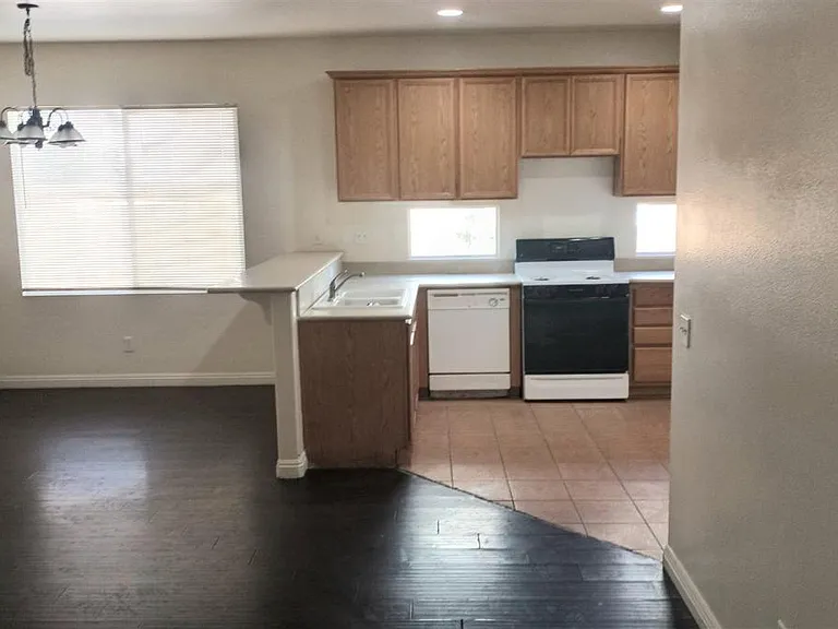 14619 Woodworth Way — Photo 10
