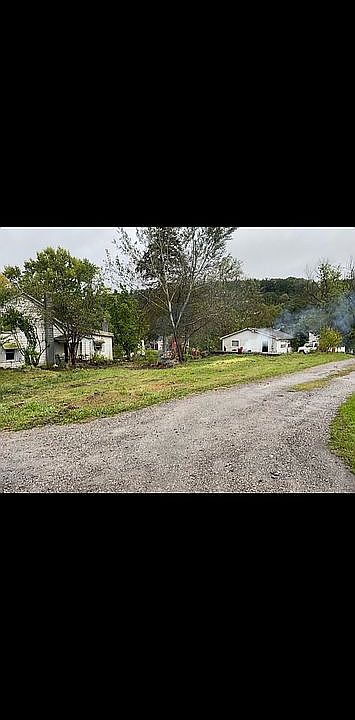 2nd image of 503 Jefferson St
