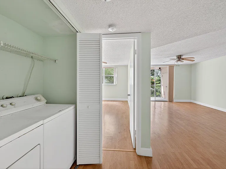 8373 Lake Dr #307 — Photo 10