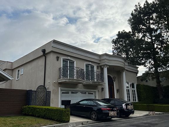 3rd image of 2420 Hercules Dr