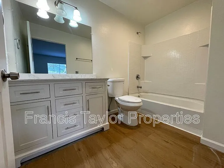 424 Plymouth Dr #19 — Photo 6