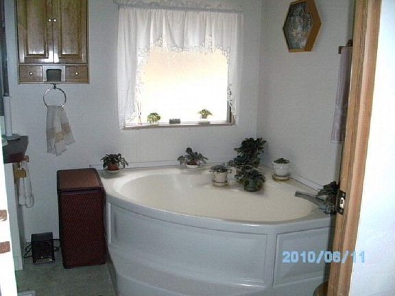 4th image of 731 Oaklanding Cir