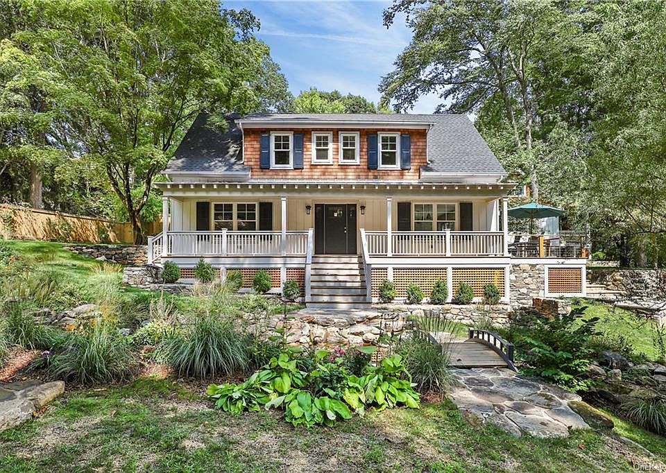 1st image of 2 McMorrow Ln