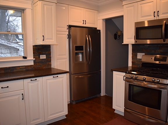 3rd image of 253 Pine St