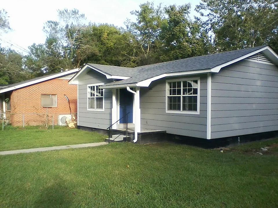 1st image of 1219 Simmons St