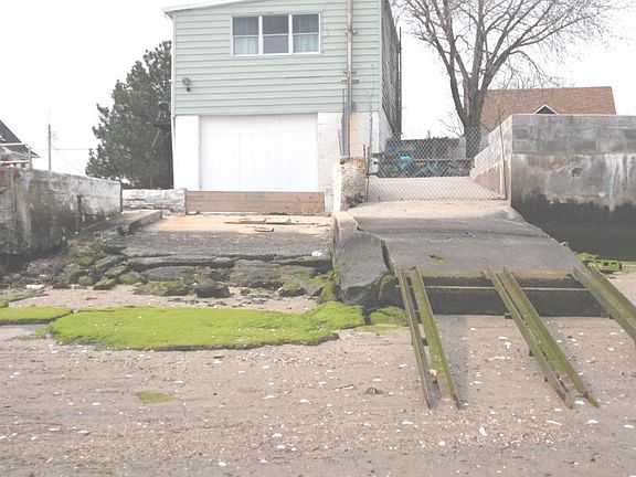 Garage & Boat Launch