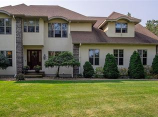 S8945 Stonebrook Dr, Eleva, WI 54738