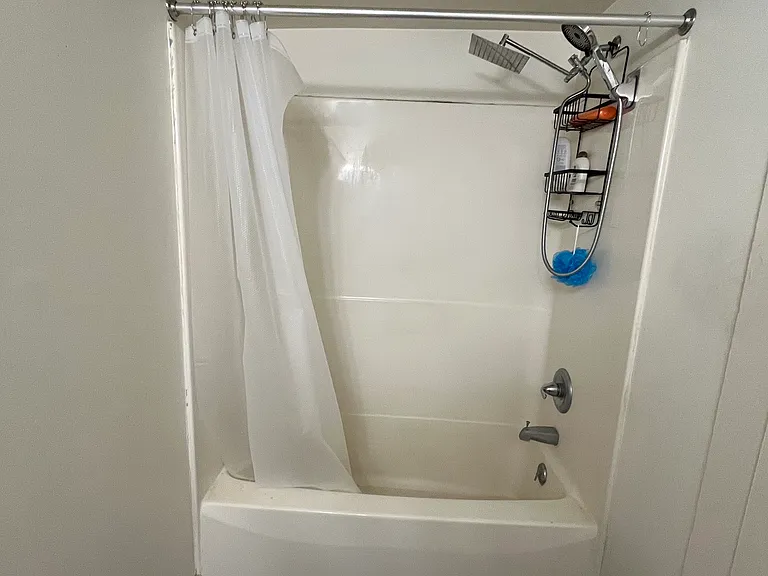 127 N Market Ave #127 — Photo 9