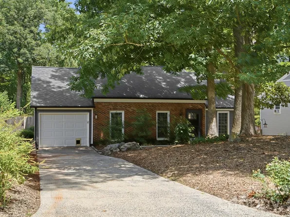 7112 Walterboro Rd, Charlotte, NC 28227