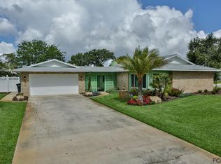 2 Flower Hill Ln, Palm Coast, FL 32137