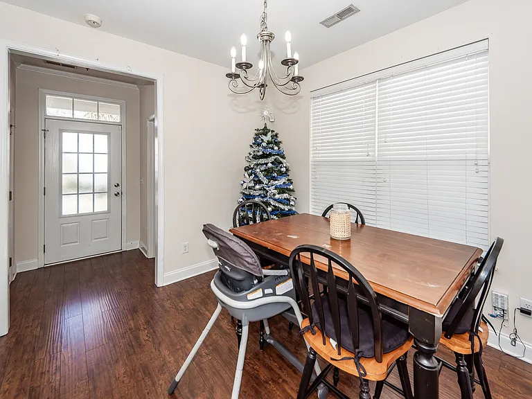 254 Chemistry Cir — Photo 4