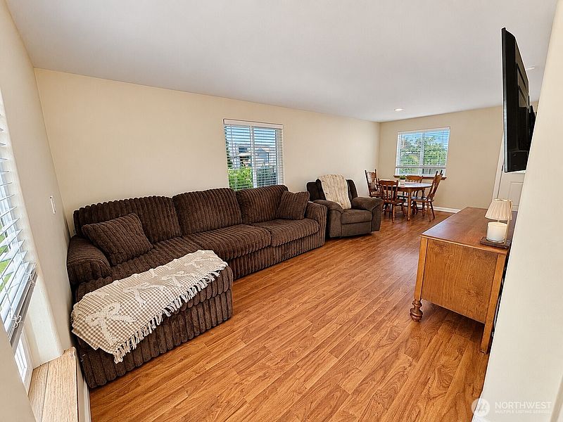 2nd image of 419 Spring Lane