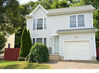 467 Seltsam Rd, Bridgeport, CT 06606