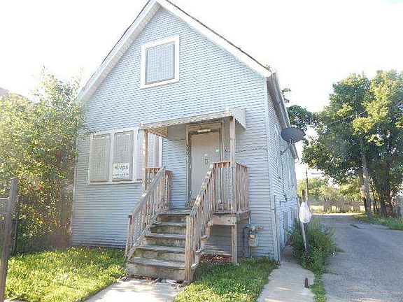 2nd image of 4447 W Congress Pkwy