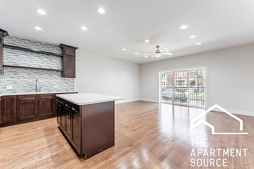 3329 N Avers Ave #1S Photo 1