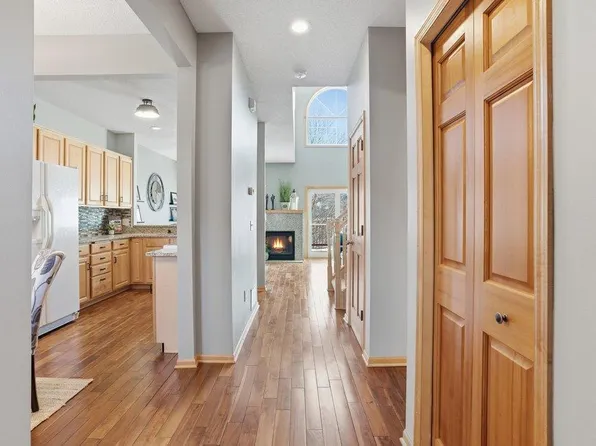 1971 Andrew Ct, Chanhassen, MN 55317