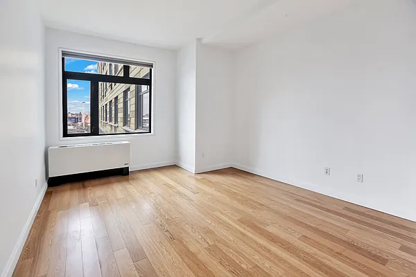 Sold by Modern Spaces | media 5