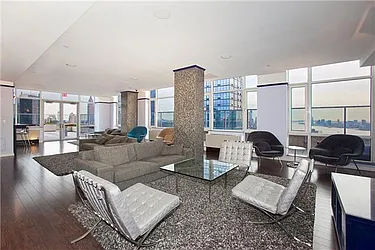 Rented by BLU Real Estate