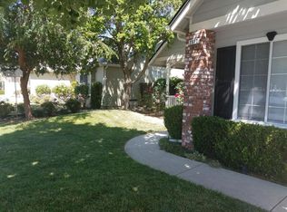 2572 E El Paso Ave, Fresno, CA