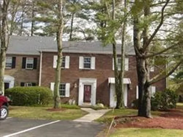 52 Edward Dr, Stoughton, MA 02072