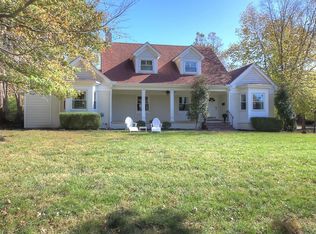 1868 Nicholasville Rd, Lexington, KY 40503