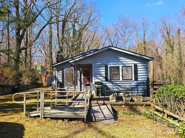 85 Pine St, Tryon, NC 28782