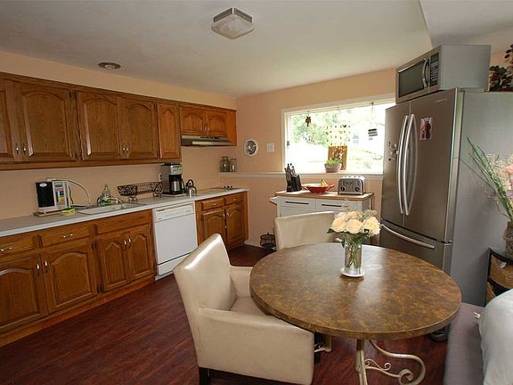5th image of 401 Louis Ave