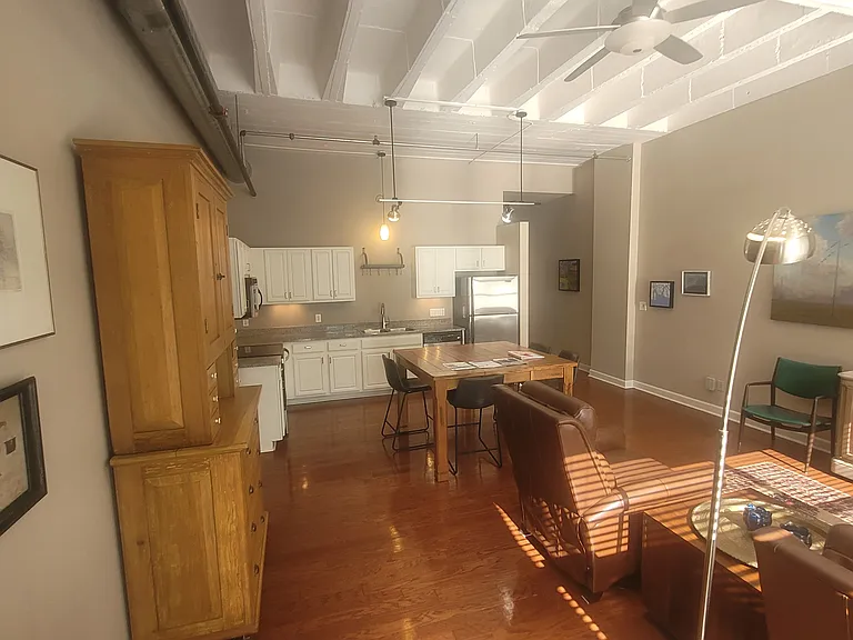 111 E Franklin Ave #109 — Photo 12