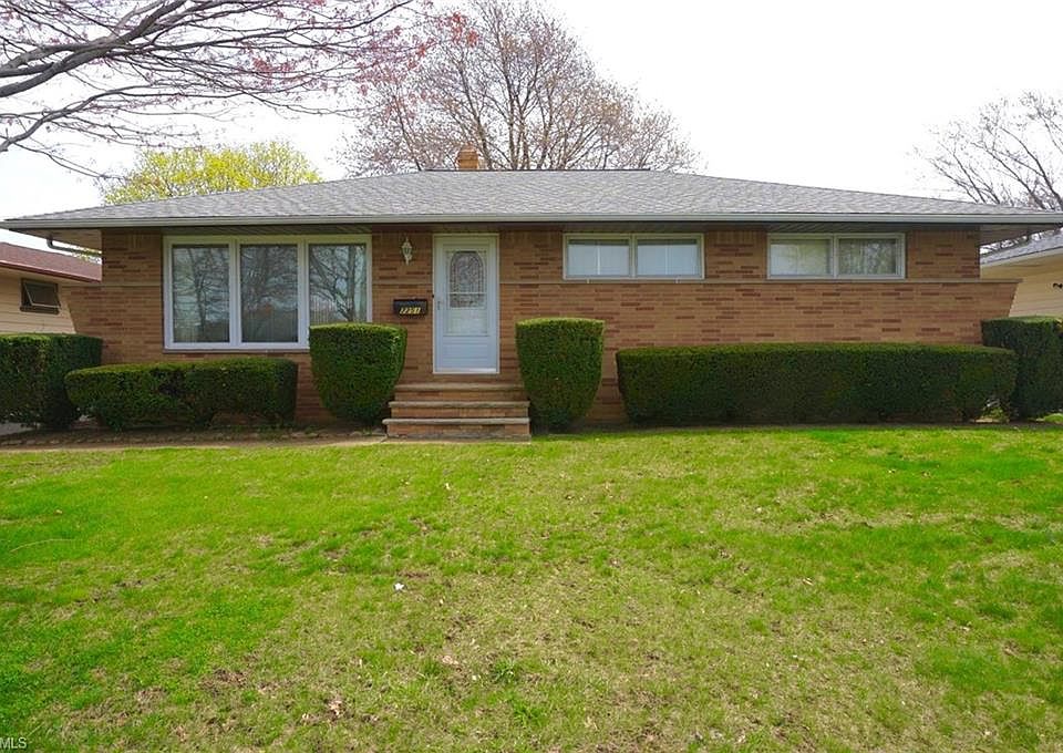 1st image of 7251 Whitaker Dr