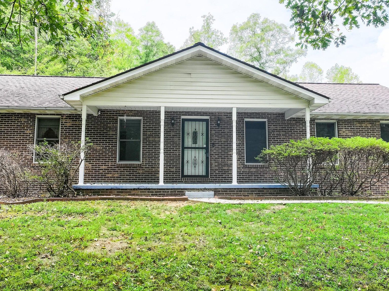 105 Simpson Ln, Oliver Springs, TN 37840 | Zillow