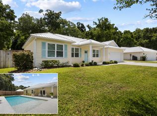 9106 MaryAnn Dr, Fanning Springs, FL 32693
