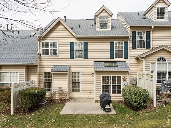 4th image of 11221 Maplecroft Ct