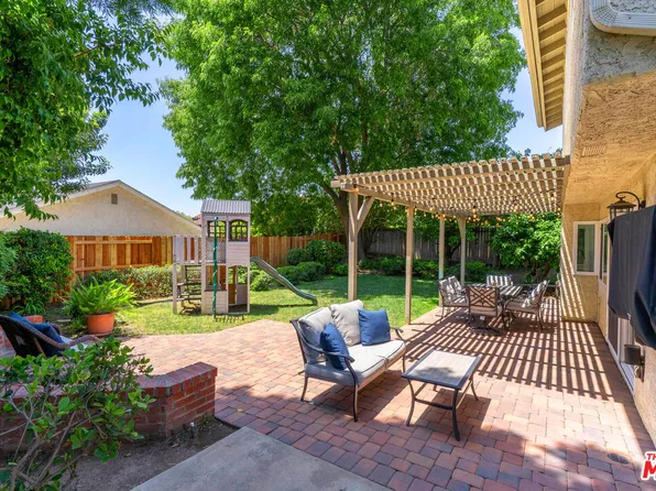 212 Cedar Heights Dr, Thousand Oaks, CA 91360