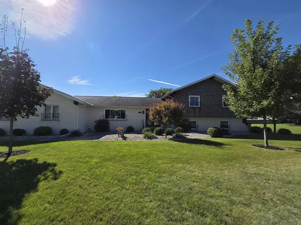 490 23rd St, La Salle, IL 61301