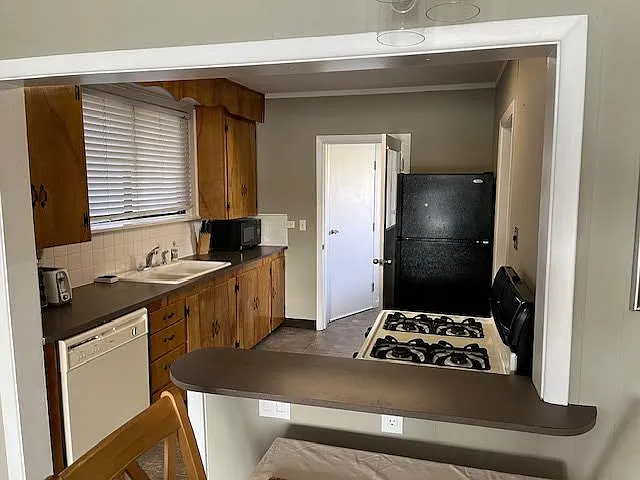 7356 S Miles Pl — Photo 4