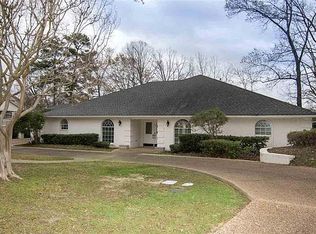 3710 Ben Hogan Dr, Longview, TX 75605