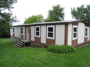 411 S Vine St, Stockton, MO 65785